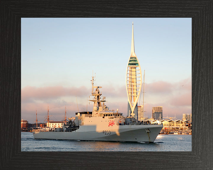 HMS Trent P224 Royal Navy River class offshore patrol vessel Photo Print or Framed Print - Hampshire Prints