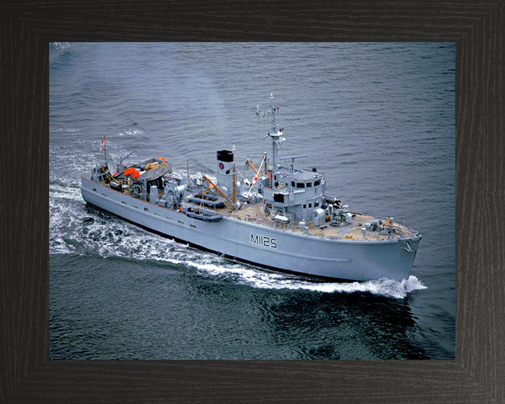 HMS Cuxton M1125 Royal Navy Ton class minesweeper Photo Print or Framed Print Hampshire Prints