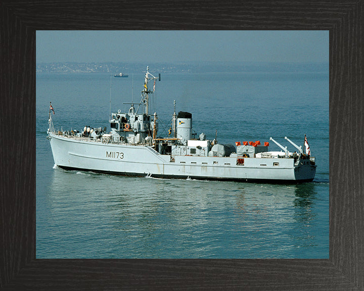HMS Pollington M1173 | Photo Print | Framed Print | Ton Class | Minesweeper | Royal Navy Hampshire Prints