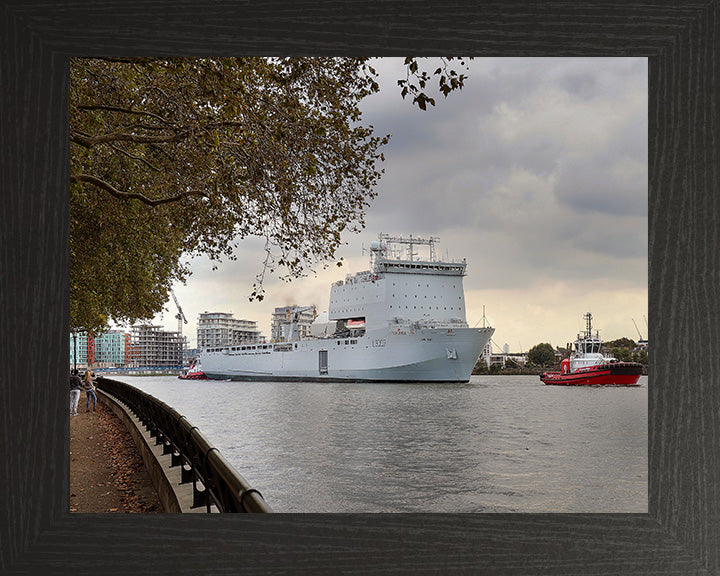 RFA Lyme Bay L3007 | Photo Print | Framed Print | Bay Class | Auxiliary Dock | Royal Fleet Auxiliary Hampshire Prints