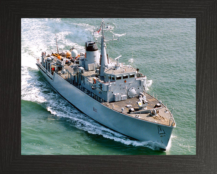 HMS Quorn M41 | Photo Print | Framed Print | Hunt Class | Mine Warfare Vessel | Royal Navy Hampshire Prints