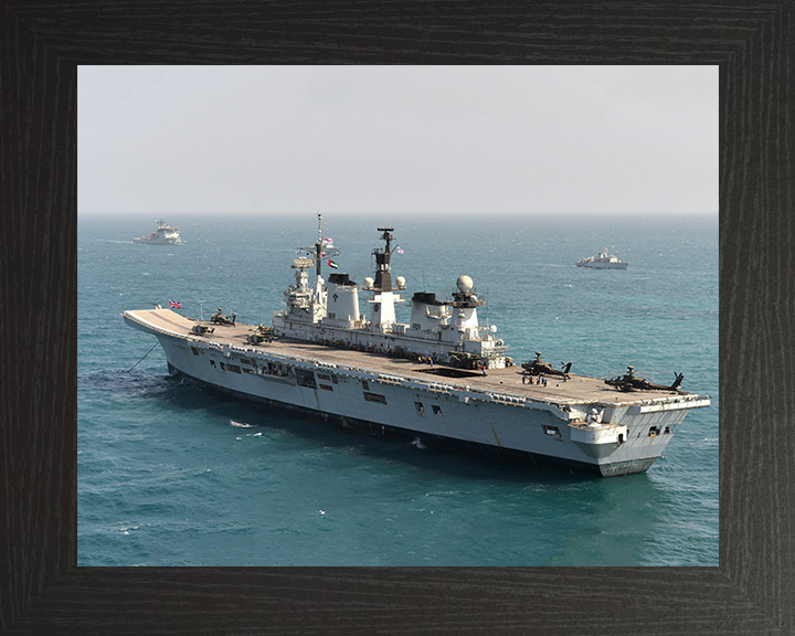 HMS Illustrious R06 | Photo Print | Framed Print | Invincible Class | Aircraft Carrier | Royal Navy Hampshire Prints