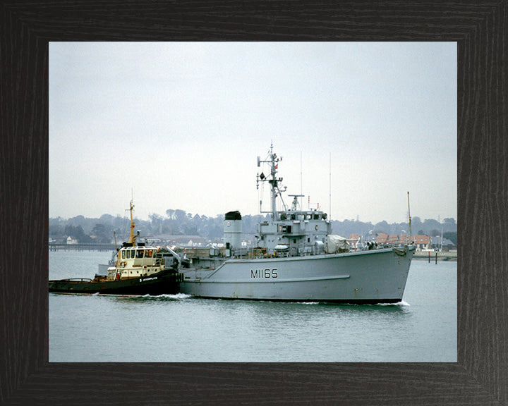 HMS Maxton M1165 Royal Navy Ton Class Minesweeper Photo Print or Framed Print - Hampshire Prints