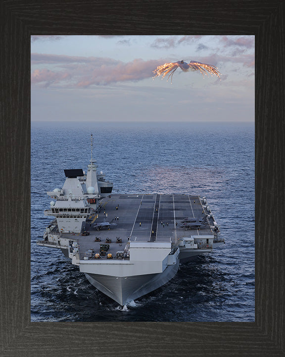 HMS Prince of Wales R09 | Photo Print | Framed Print | Queen Elizabeth Class | Aircraft Carrier | Royal Navy Hampshire Prints