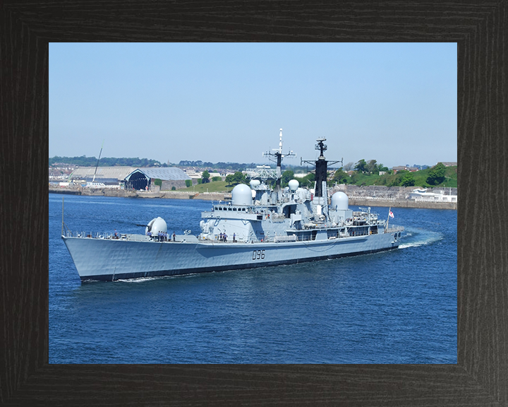 HMS Gloucester D96 | Photo Print | Framed Print | Type 42 | Destroyer | Royal Navy Hampshire Prints