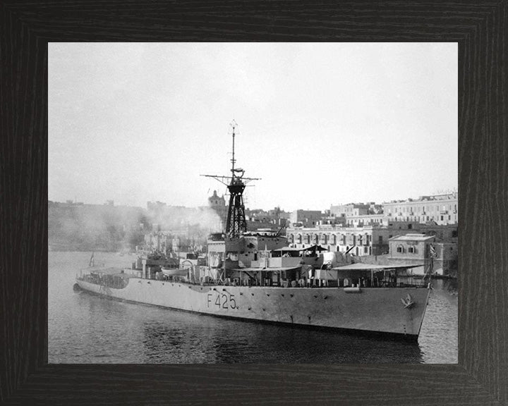 HMS Loch Dunvegan F425 (K425) | Photo Print | Framed Print | Loch Class | Frigate | Royal Navy Hampshire Prints