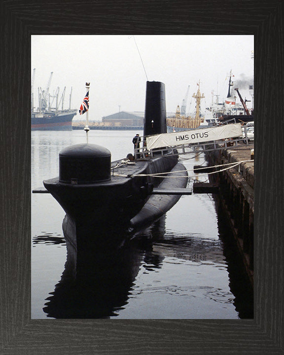HMS Otus S18 Royal Navy Oberon class Submarine Photo Print or Framed Print - Hampshire Prints