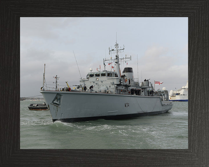 HMS Middleton M34 Royal Navy Hunt class mine countermeasures vessel Photo Print or Framed Photo Print - Hampshire Prints