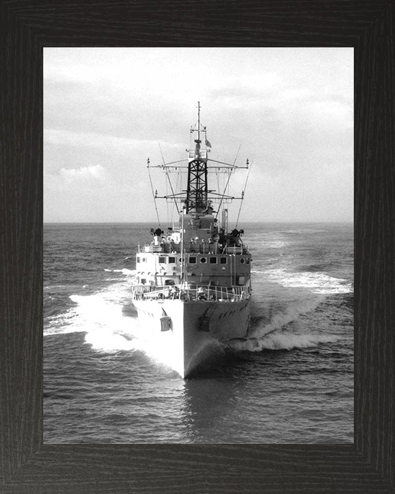 HMS Verulam F29 (R28) | Photo Print | Framed Print | Admiralty V Class | Destroyer | Royal Navy Hampshire Prints