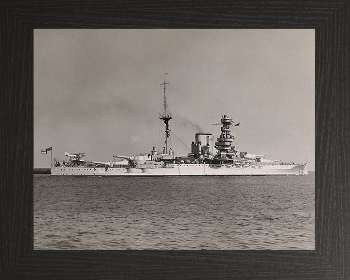 HMS Valiant (02) Royal Navy Queen Elizabeth class battleship Photo Print or Framed Print - Hampshire Prints
