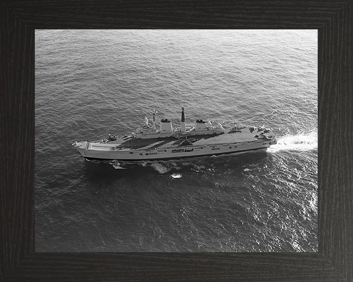 HMS Invincible R05 | Photo Print | Framed Print | Invincible Class | Aircraft Carrier | Royal Navy Hampshire Prints