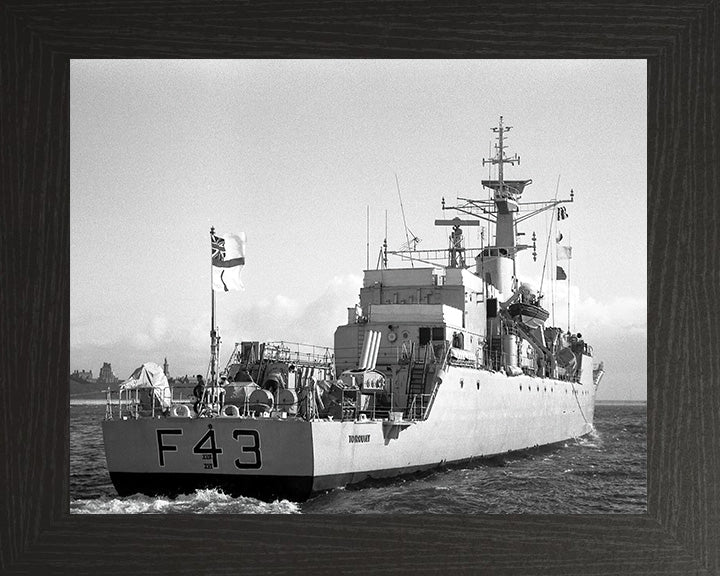 HMS Torquay F43 Royal Navy Whitby Class Frigate Photo Print or Framed Print - Hampshire Prints