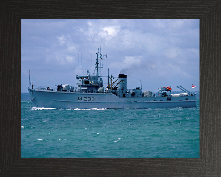 HMS Soberton M1200 | Photo Print | Framed Print | Ton Class | Minesweeper | Royal Navy Hampshire Prints
