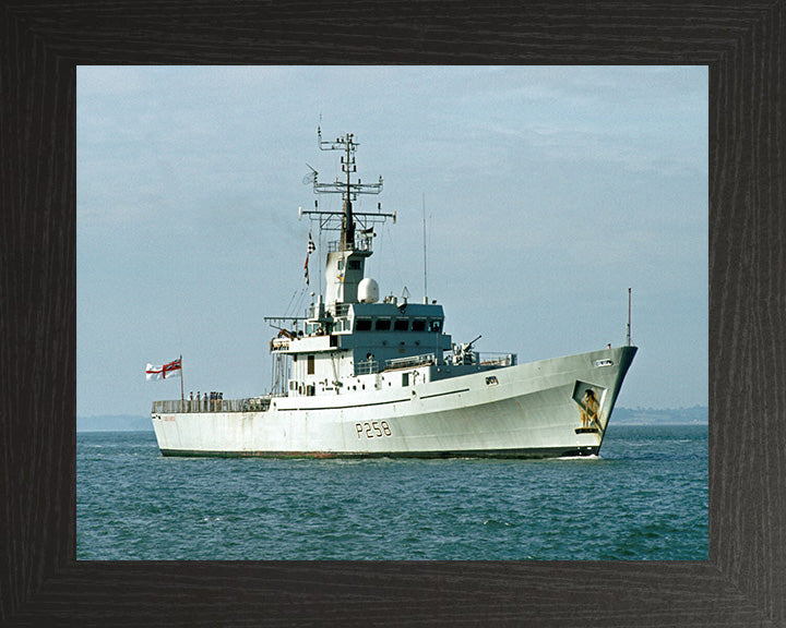 HMS Leeds Castle P258 Royal Navy Castle class Patrol boat Photo Print or Framed Print - Hampshire Prints