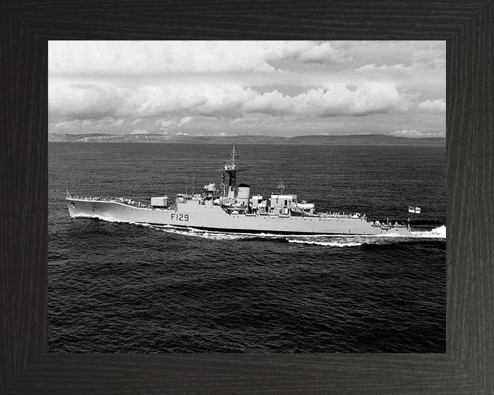 HMS Rhyl F129 | Photo Print | Framed Print | Poster | Rothesay Class | Frigate | Royal Navy Hampshire Prints