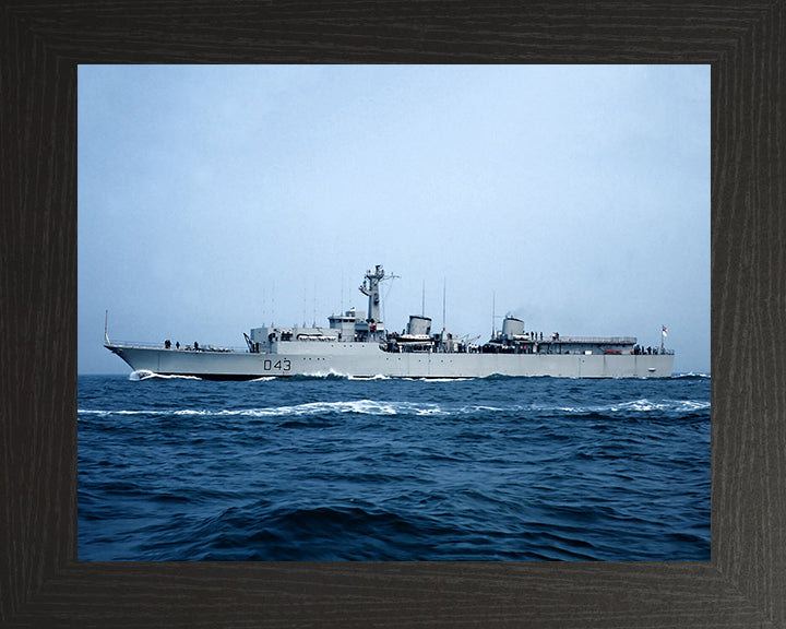 HMS Matapan D43 Royal Navy Battle class destroyer Photo Print or Framed Print - Hampshire Prints