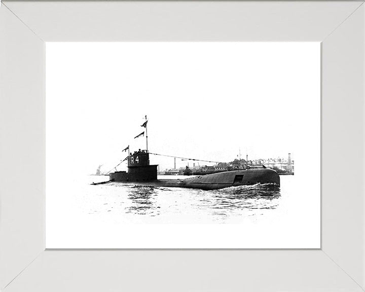HMS R4 Submarine | Photo Print | Framed Print | Poster | R Class | Royal Navy Hampshire Prints