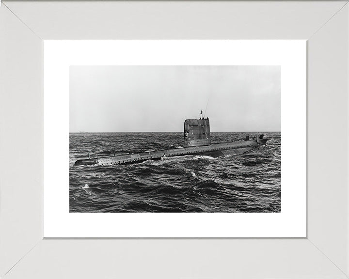 HMS Oracle S16 Royal Navy Oberon class Submarine Photo Print or Framed Print - Hampshire Prints