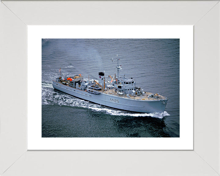 HMS Cuxton M1125 Royal Navy Ton class minesweeper Photo Print or Framed Print Hampshire Prints