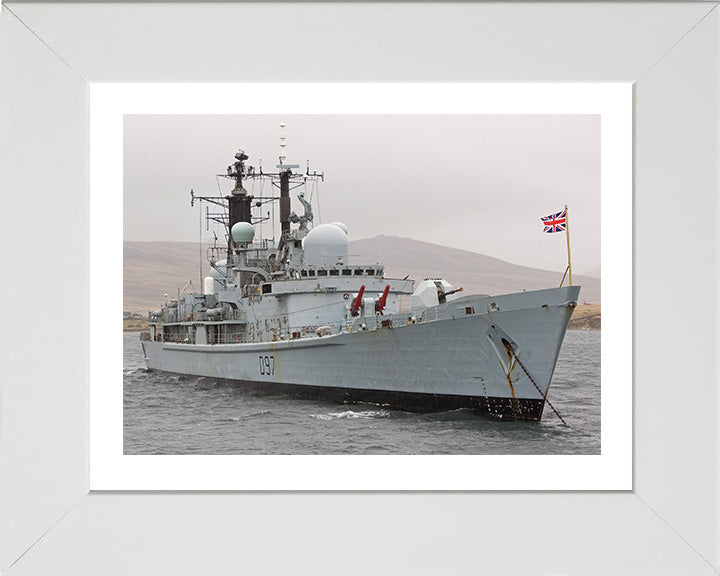 HMS Edinburgh D97 | Photo Print | Framed Print | Poster | Type 42 | Destroyer | Royal Navy Hampshire Prints