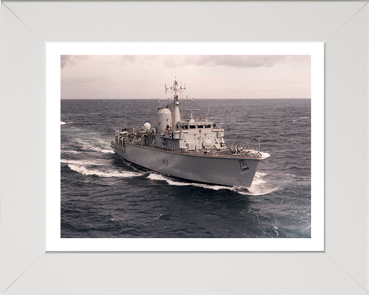 HMS Hurworth M39 Royal Navy Hunt class mine countermeasures vessel Photo Print or Framed Print - Hampshire Prints