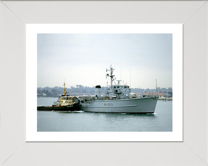 HMS Maxton M1165 Royal Navy Ton Class Minesweeper Photo Print or Framed Print - Hampshire Prints