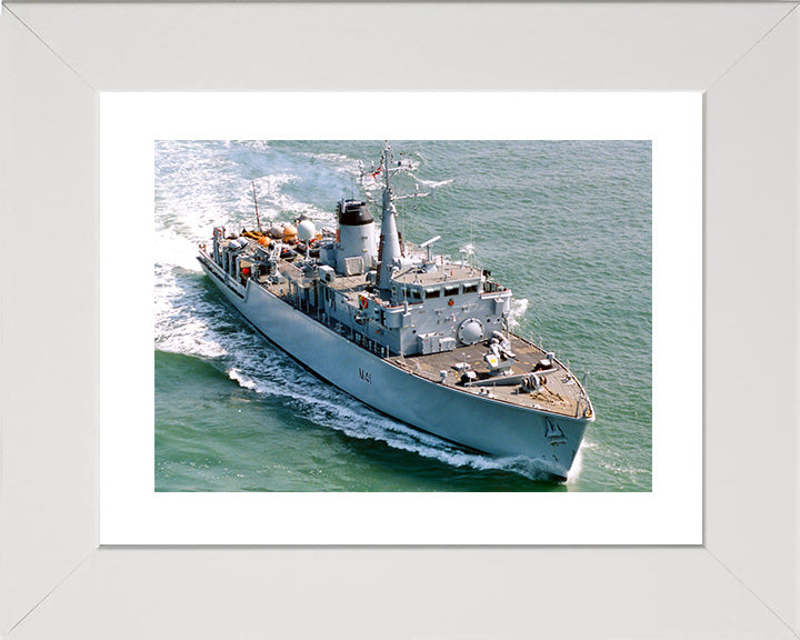 HMS Quorn M41 | Photo Print | Framed Print | Hunt Class | Mine Warfare Vessel | Royal Navy Hampshire Prints
