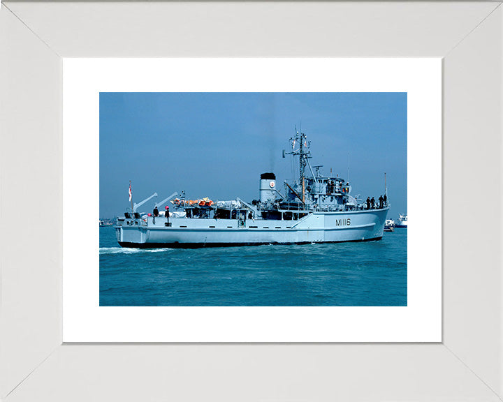 HMS Wilton M1116 Royal Navy Ton Class Minesweeper Photo Print or Framed Print - Hampshire Prints