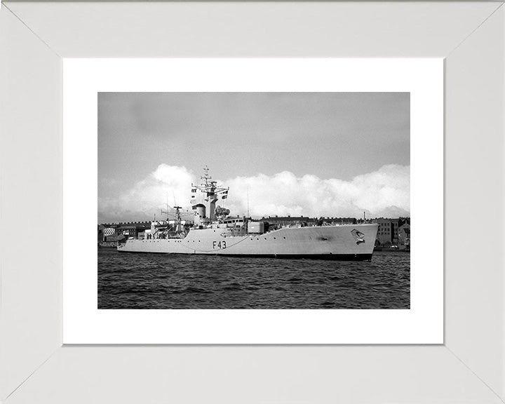 HMS Torquay F43 Royal Navy Whitby Class Frigate Photo Print or Framed Print - Hampshire Prints