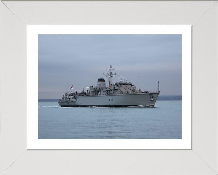HMS Ledbury M30 | Photo Print | Framed Print | Hunt Class | Minesweeper | Royal Navy Hampshire Prints