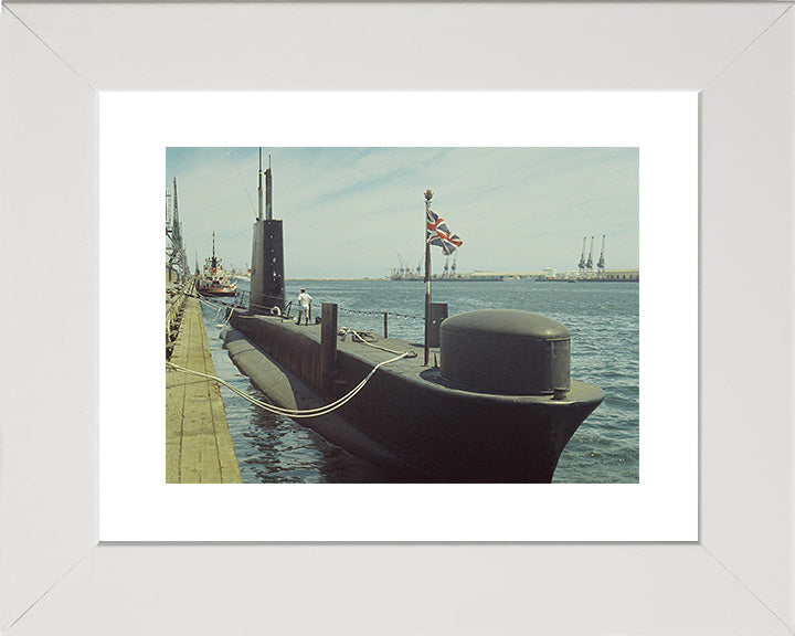 HMS Finwhale S05 Royal Navy Porpoise class Submarine Photo Print or Framed Print - Hampshire Prints