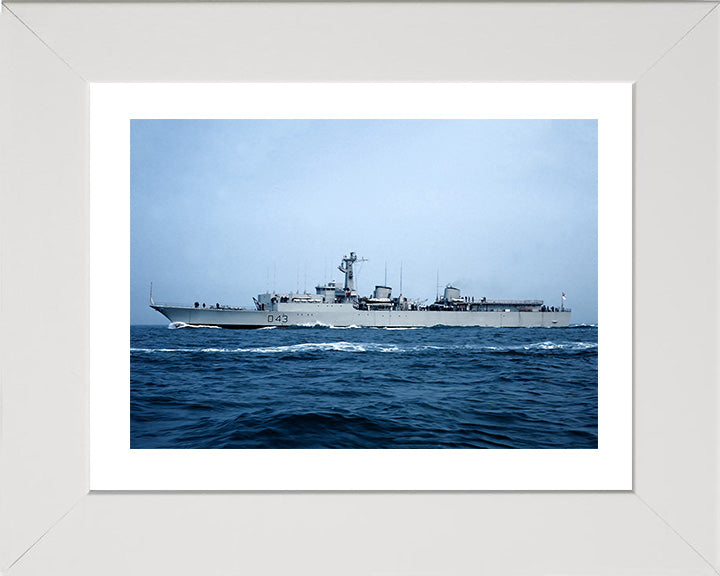HMS Matapan D43 | Photo Print | Framed Print | Battle Class | Destroyer | Royal Navy Hampshire Prints