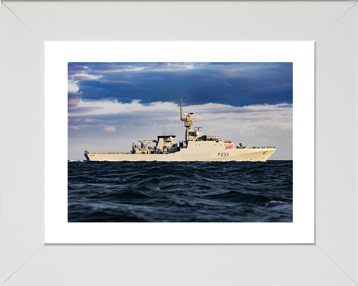 HMS Tamar P233 Royal Navy River class offshore patrol vessel Photo Print or Framed Print - Hampshire Prints