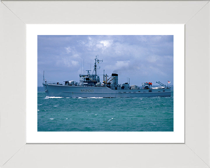 HMS Soberton M1200 | Photo Print | Framed Print | Ton Class | Minesweeper | Royal Navy Hampshire Prints