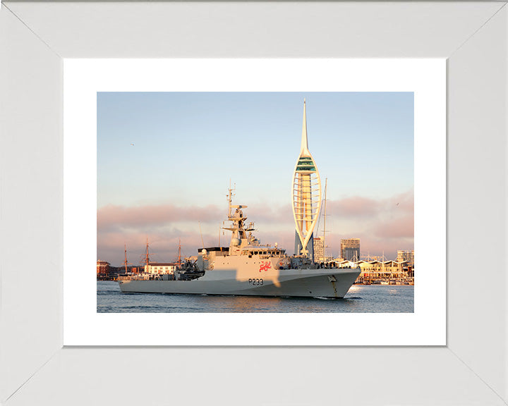 HMS Trent P224 Royal Navy River class offshore patrol vessel Photo Print or Framed Print - Hampshire Prints