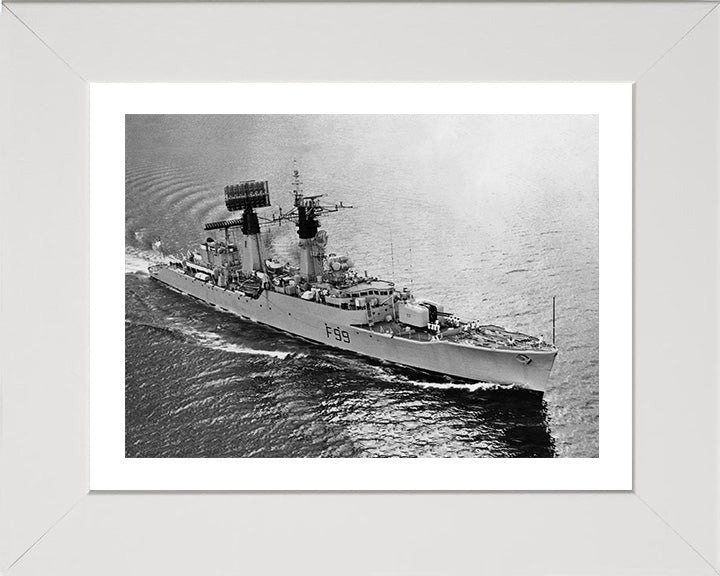HMS Lincoln F99 | Photo Print | Framed Print | Salisbury Class | Frigate | Royal Navy Hampshire Prints