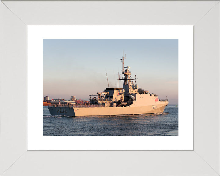 HMS Trent P224 Royal Navy River class offshore patrol vessel Photo Print or Framed Print - Hampshire Prints