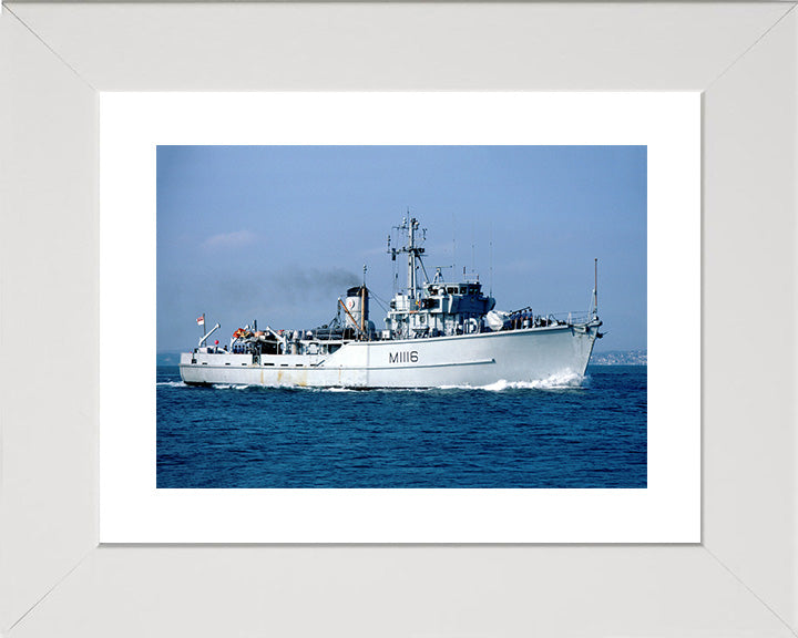 HMS Wilton M1116 Royal Navy Ton Class Minesweeper Photo Print or Framed Print - Hampshire Prints