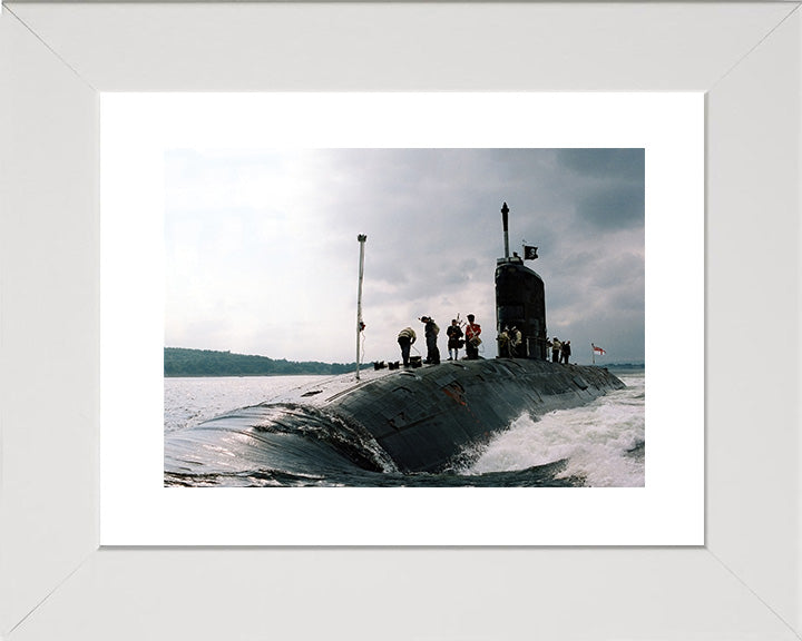 HMS Sceptre S104 Royal Navy Swiftsure class Submarine Photo Print or Framed Print - Hampshire Prints