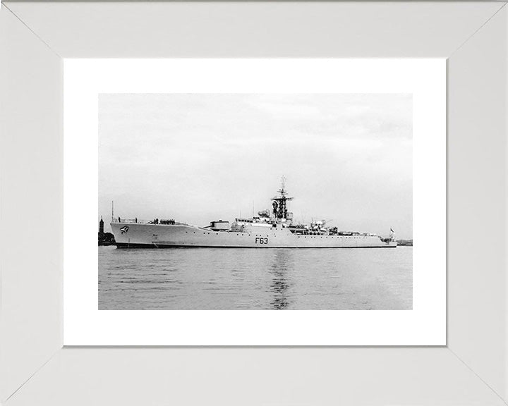 HMS Scarborough F63 Royal Navy Whitby class frigate Photo Print or Framed Print - Hampshire Prints