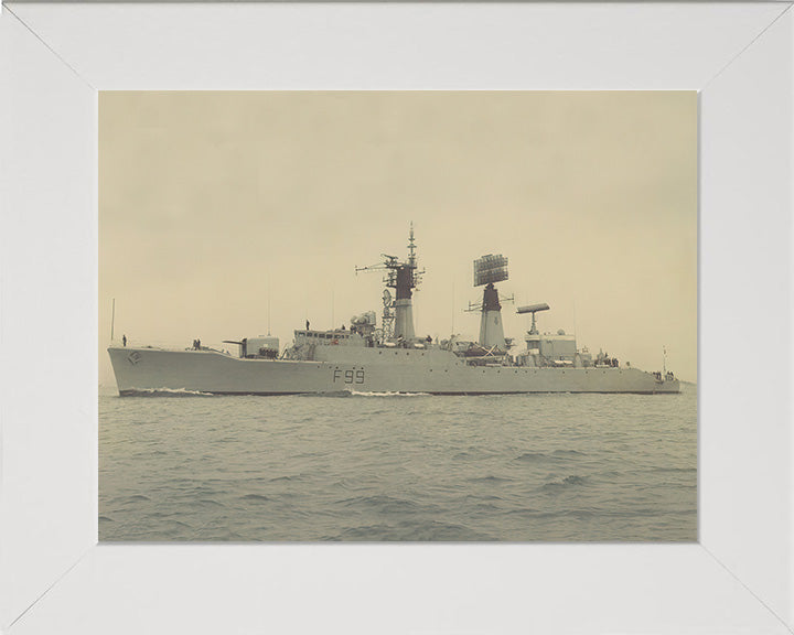 HMS Lincoln F99 Royal Navy Salisbury class frigate Photo Print or Framed Print - Hampshire Prints