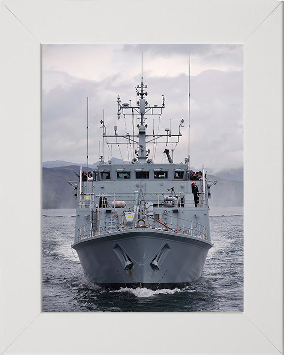 HMS Ramsey M110 | Photo Print | Framed Print | Sandown Class | Minehunter | Royal Navy Hampshire Prints