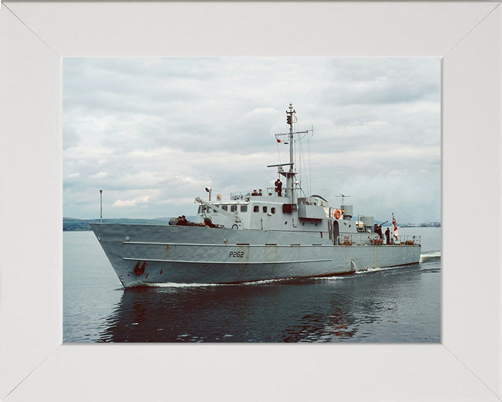 HMS Peterel P262 | Photo Print | Framed Print | Bird Class | Patrol Vessel | Royal Navy Hampshire Prints