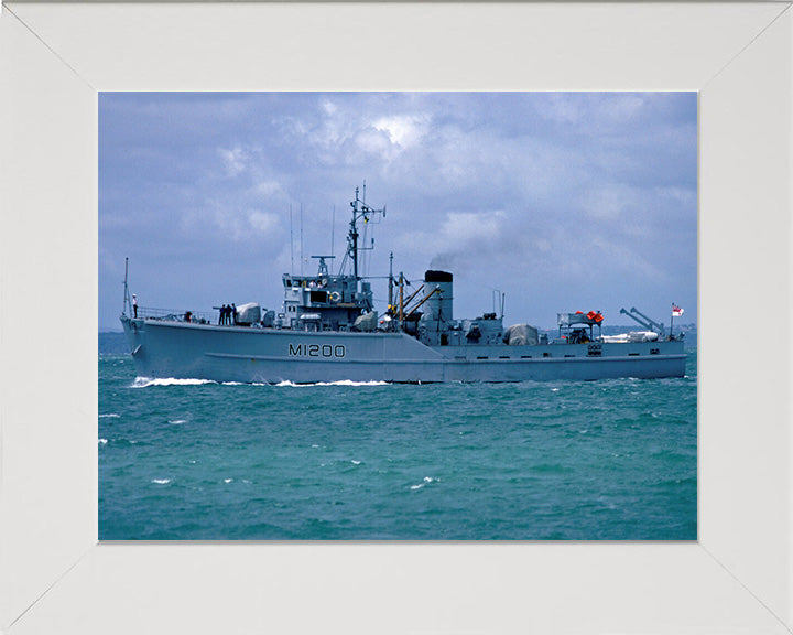 HMS Soberton M1200 | Photo Print | Framed Print | Ton Class | Minesweeper | Royal Navy Hampshire Prints