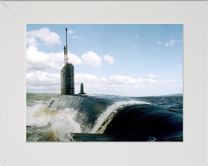 HMS Superb S109 Submarine | Photo Print | Framed Print | Swiftsure Class | Royal Navy Hampshire Prints