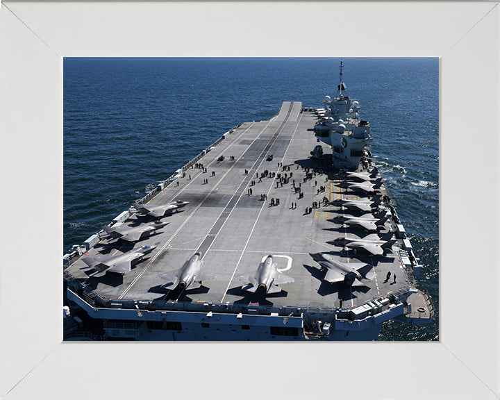 HMS Queen Elizabeth R08 | Photo Print | Framed Print | Queen Elizabeth Class | Aircraft Carrier | Royal Navy Hampshire Prints