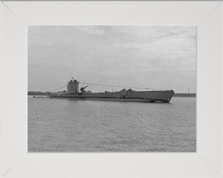 HMS Urtica P83 Royal Navy V class Submarine Photo Print or Framed Print - Hampshire Prints