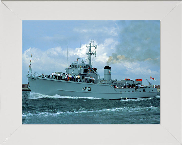 HMS Iveston M1151 Royal Navy Ton Class Minesweeper Photo Print or Framed Print - Hampshire Prints