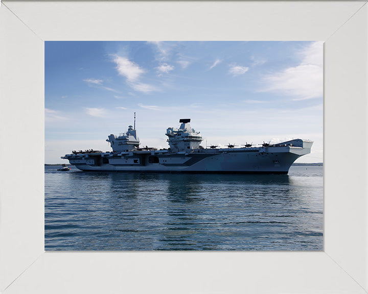 HMS Queen Elizabeth R08 | Photo Print | Framed Print | Queen Elizabeth Class | Aircraft Carrier | Royal Navy Hampshire Prints