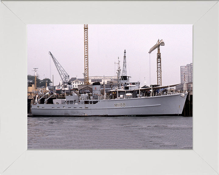 HMS Walkerton M1188 Royal Navy Ton Class Minesweeper Photo Print or Framed Print - Hampshire Prints